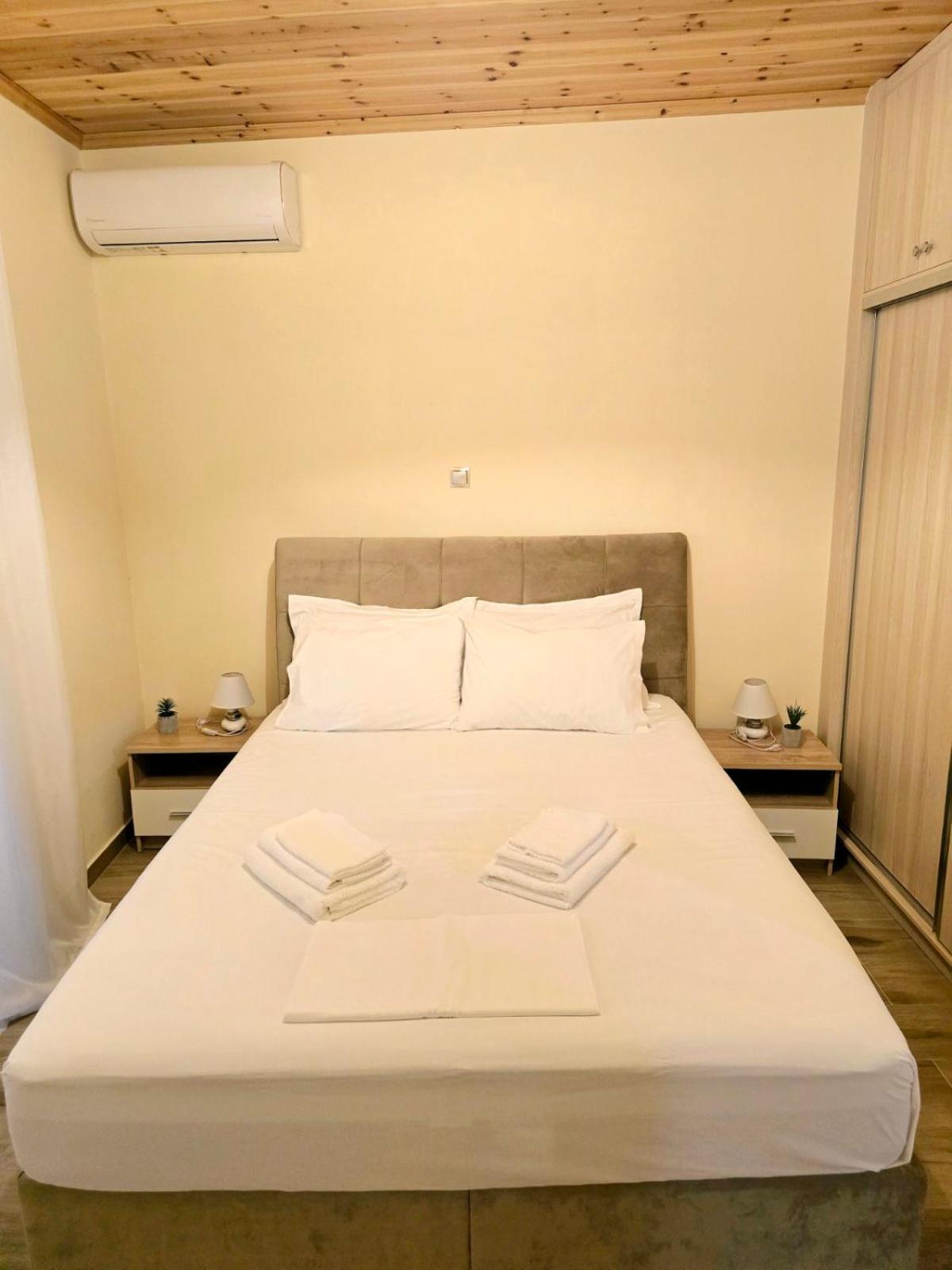 Philoxenia Guest House Хімара Екстер'єр фото